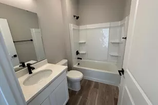 51 Wellesley Dr, Delaware, OH 43015 - Photo 2