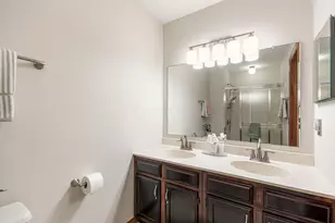 2161 Ransom Oaks Dr, Columbus, OH 43228 - Photo 26