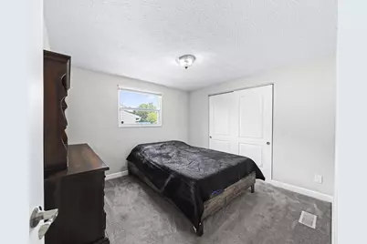 1679 Woodhurst Court, Columbus, OH 43223 - Photo 32