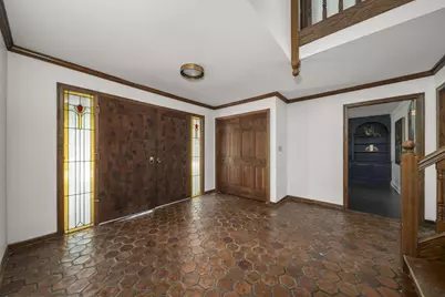 825 Bluffview Drive, Columbus, OH 43235 - Photo 1