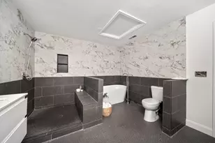 825 Bluffview Dr, Columbus, OH 43235 - Photo 24