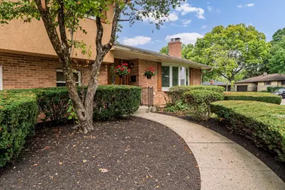 1561 Rose View Drive, Columbus, OH 43209 - Photo 4