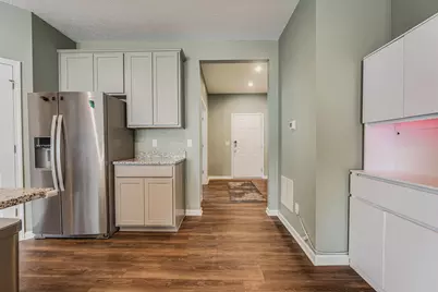 1187 Lake Forest Drive, Hebron, OH 43025 - Photo 4