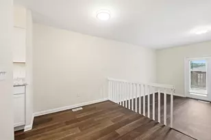 3667 Mccarley Dr S, Columbus, OH 43228 - Photo 8