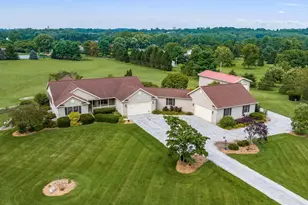 1224 Lundy's Lane Rd NW, Newark, OH 43055 - Photo 1