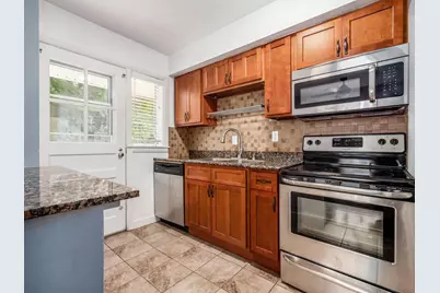 111 E Selby Boulevard, Worthington, OH 43085 - Photo 12