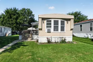 31 Woodcrest Dr, Marysville, OH 43040 - Photo 2