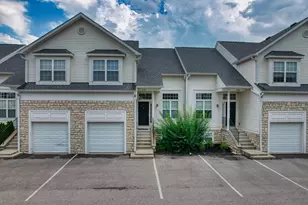 8199 Deering Oaks Dr, Blacklick, OH 43004 - Photo 1