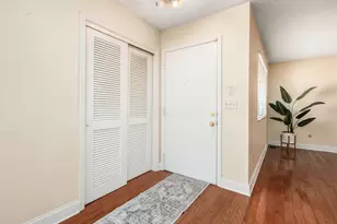 1731 Arlingate Dr S, Columbus, OH 43220 - Photo 6