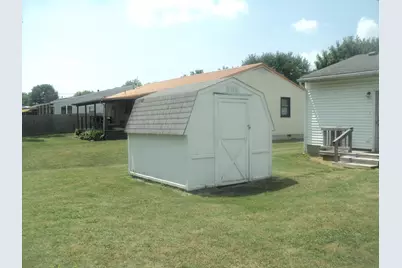 1005 Golfview Drive, Washington Court House, OH 43160 - Photo 4