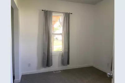 110 N Church Street, New Holland, OH 43145 - Photo 8
