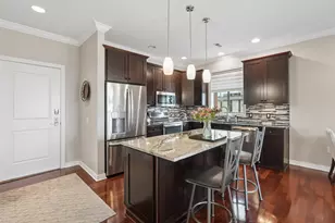 250 Daniel Burnham Square, Columbus, OH 43215 - Photo 8