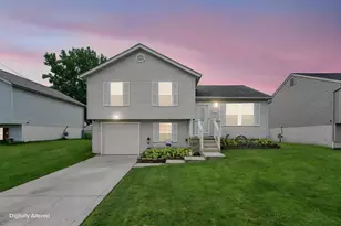 2513 Stegner Rd, Obetz, OH 43207 - Photo 1