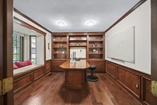 217 St Antoine St, Worthington, OH 43085 - Photo 4