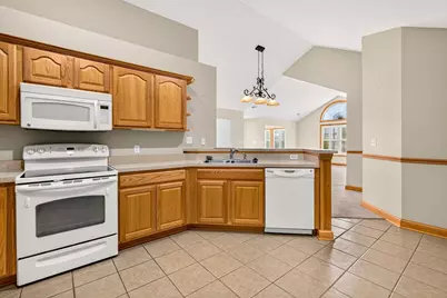 1639 Crossing Boulevard, Circleville, OH 43113 - Photo 10