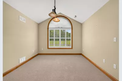 1639 Crossing Boulevard, Circleville, OH 43113 - Photo 14