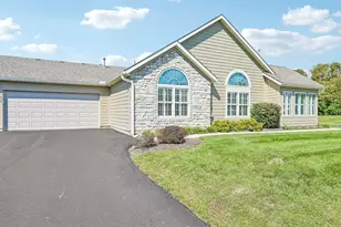 1639 Crossing Blvd, Circleville, OH 43113 - Photo 4