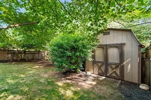 530 Blenheim Rd, Columbus, OH 43214 - Photo 32
