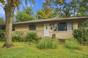 1738 Bostwick Rd, Columbus, OH 43227 - Photo 2
