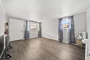 751 Harwood Dr, Columbus, OH 43228 - Photo 6