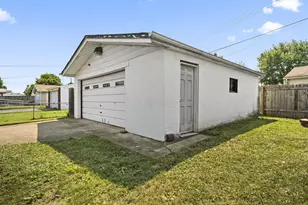 751 Harwood Dr, Columbus, OH 43228 - Photo 40