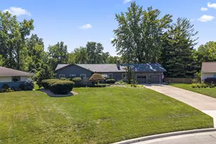 305 Woodsview Dr, Canal Winchester, OH 43110 - Photo 4