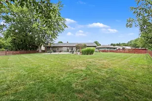 305 Woodsview Dr, Canal Winchester, OH 43110 - Photo 48