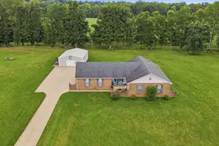 11658 Walnut Hill Dr NW, Baltimore, OH 43105 - Photo 2