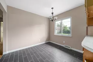 4488 Hartwell Rd, Columbus, OH 43224 - Photo 16