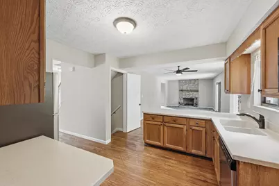 205 Brownsfell Drive, Columbus, OH 43235 - Photo 10