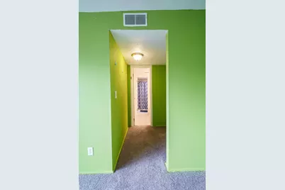 5475 Worthington Forest Place, Columbus, OH 43229 - Photo 20