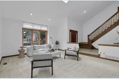 2252 Sedgwick Drive, Columbus, OH 43220 - Photo 4