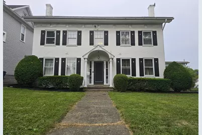 404 E Chillicothe Avenue, Bellefontaine, OH 43311 - Photo 2