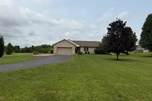 9362 State Route 161, Mechanicsburg, OH 43044 - Photo 2