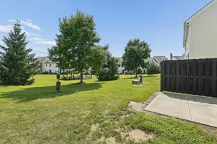 7621 Lorimar Dr, Reynoldsburg, OH 43068 - Photo 34