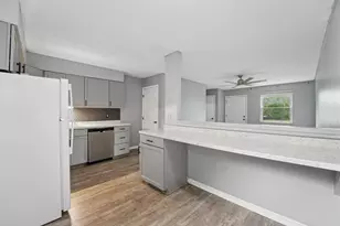 2254 Perkins Ct, Columbus, OH 43229 - Photo 4