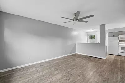 2254 Perkins Court #P, Columbus, OH 43229 - Photo 12
