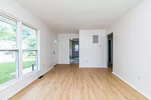 4119 Arbury Ln, Columbus, OH 43224 - Photo 10