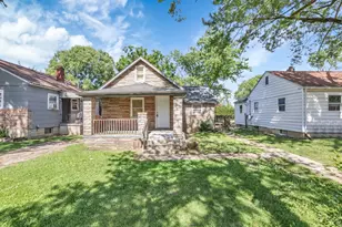 2717 McGuffey Rd, Columbus, OH 43211 - Photo 1