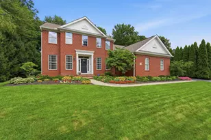 2934 Creekwood Estates Dr, Blacklick, OH 43004 - Photo 1