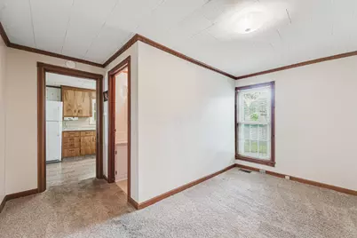 121 E Sheridan Avenue, Somerset, OH 43783 - Photo 14