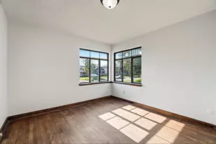 571 S Hague Ave, Columbus, OH 43204 - Photo 24