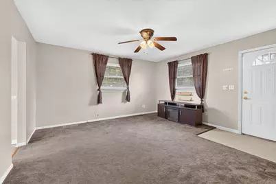 487 Hiler Road, Columbus, OH 43228 - Photo 6