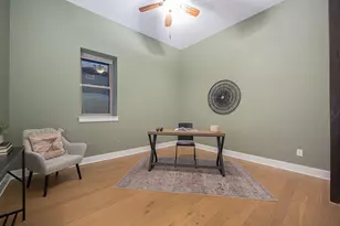 909 Gustavus Ln, Columbus, OH 43205 - Photo 14