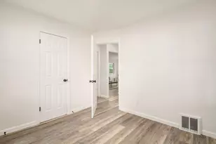 545 S Weyant Ave, Columbus, OH 43213 - Photo 12