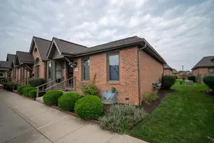 1406 Pegwood Dr, Columbus, OH 43229 - Photo 2