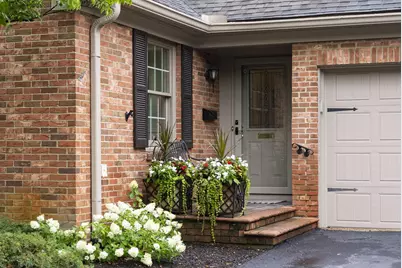 1209 Kenbrook Hills Drive #12, Columbus, OH 43220 - Photo 2