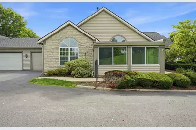 5642 Villa Gates Drive, Hilliard, OH 43026 - Photo 1