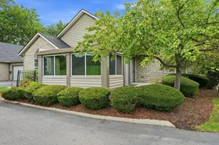 5642 Villa Gates Dr, Hilliard, OH 43026 - Photo 2