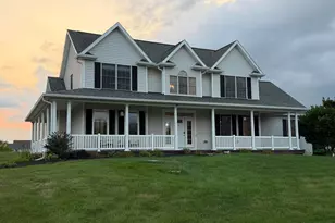 3223 Windy Ridge Dr, Springfield, OH 45502 - Photo 2
